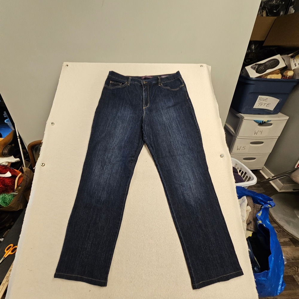 Gloria Vanderbilt Amanda High Rise Tapered Jeans Dark Wash Denim Size 16